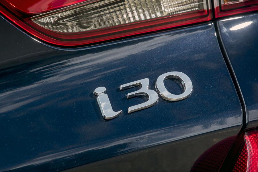 Логотип Hyundai i30 N Line (PD) 2018 года  (UK) (фото 28 из 40)